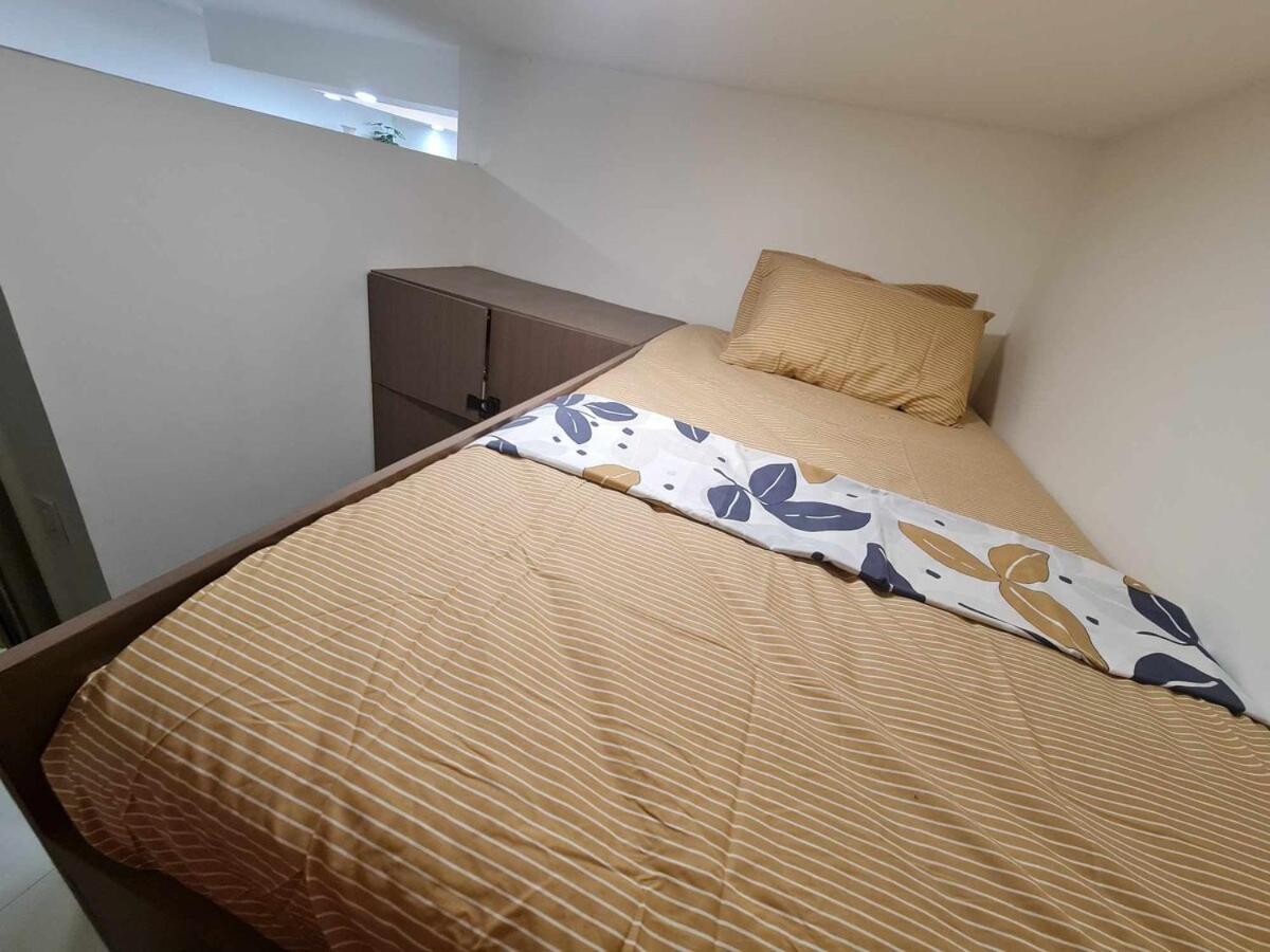 Sleek 1 Bedroom At Fame Residences With Balcony Manila