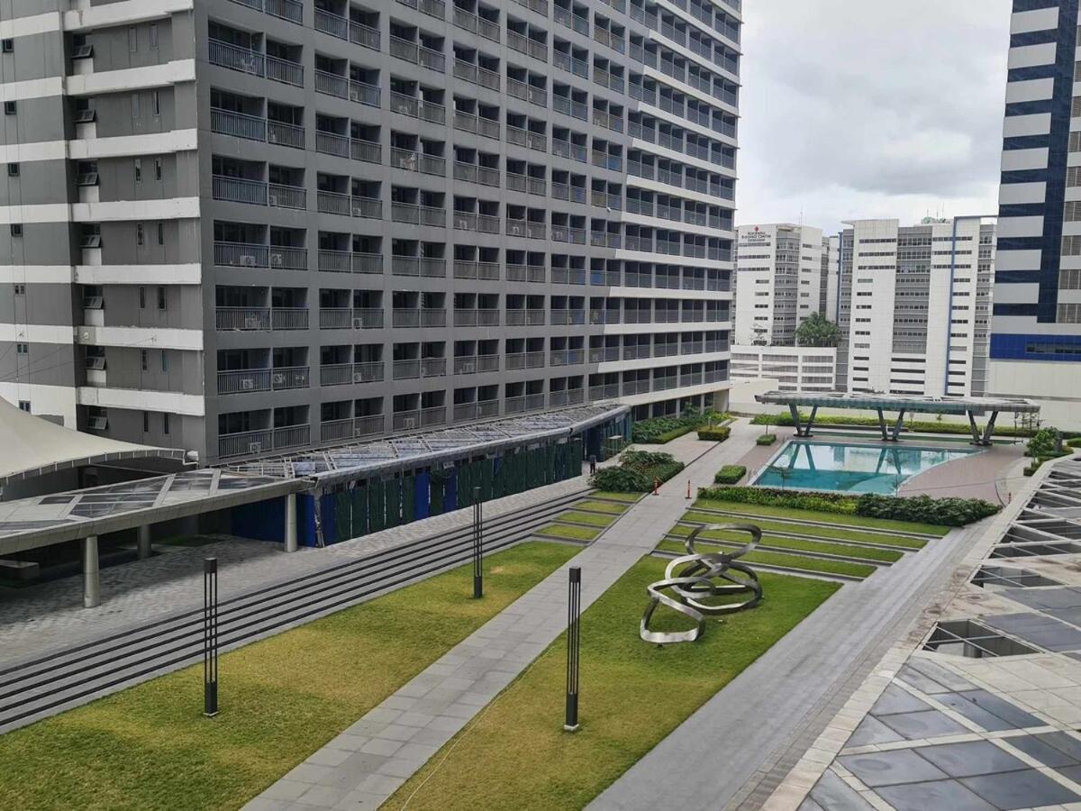 Sleek 1 Bedroom At Fame Residences With Balcony Apartment *